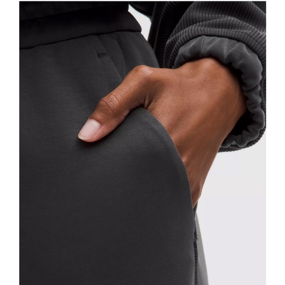 NWT Lululemon Softstreme High-Rise Straight-Leg Cropped Pant - Picture 5 of 14